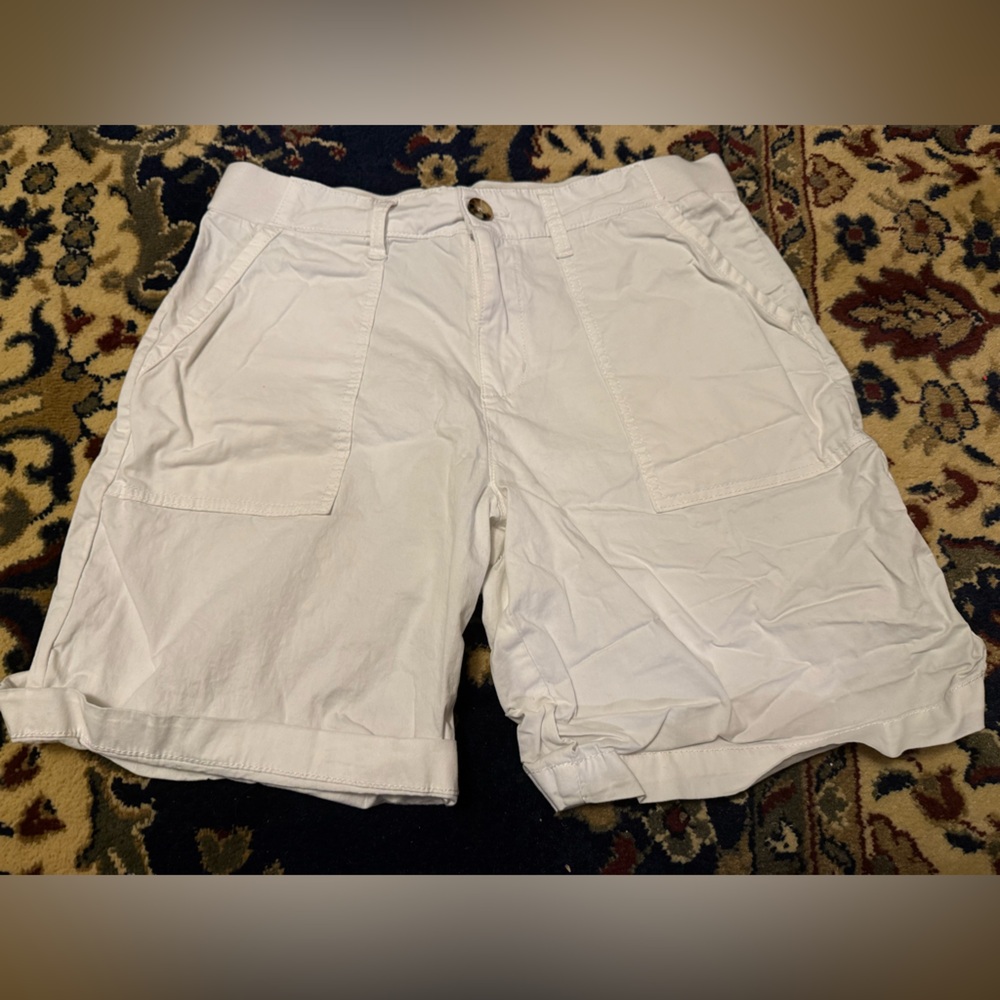 Lee White Shorts with Black and Gold Logo Patch